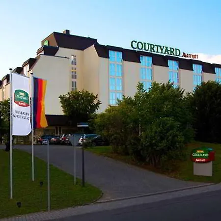 מלון Courtyard By Marriott Wiesbaden-nordenstadt 4*