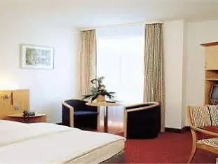 Courtyard By Marriott Wiesbaden-nordenstadt Hotel