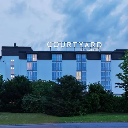 Courtyard By Marriott Wiesbaden-nordenstadt 4*