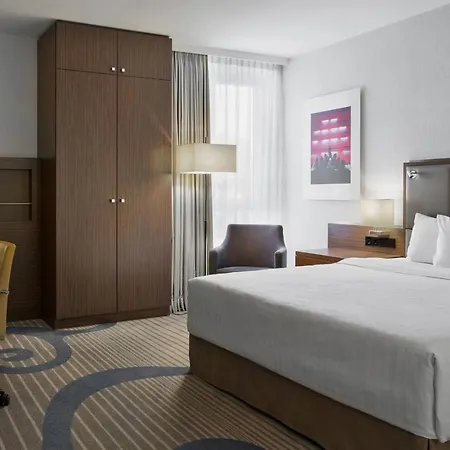 Hotel Courtyard By Marriott Wiesbaden-nordenstadt