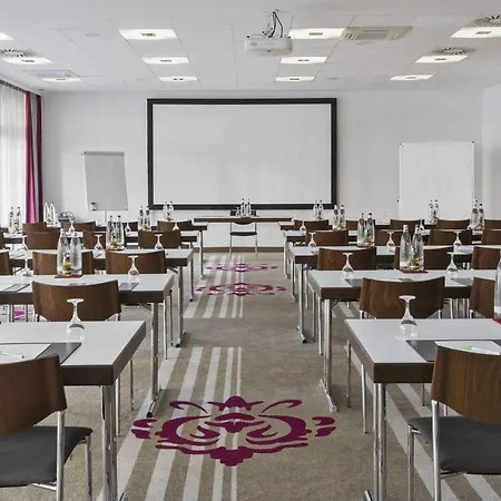 Courtyard By Marriott Wiesbaden-nordenstadt 4*