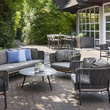Courtyard By Marriott Wiesbaden-nordenstadt 4*