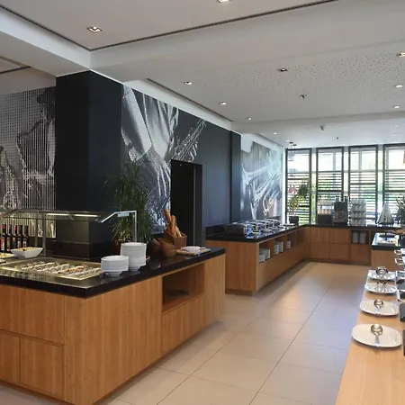 Courtyard By Marriott Wiesbaden-nordenstadt Hotel 4*