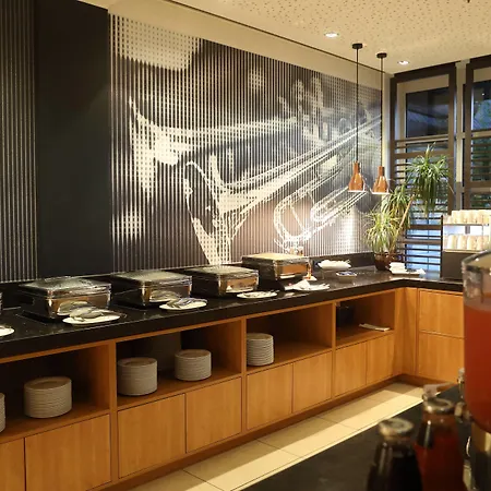 Courtyard By Marriott Wiesbaden-nordenstadt Hotel 4*