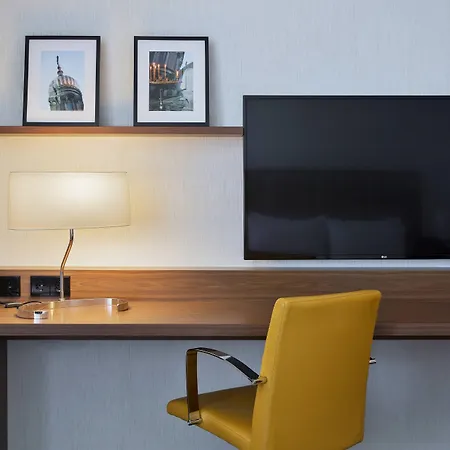 Courtyard By Marriott Wiesbaden-nordenstadt 4* Wiesbaden