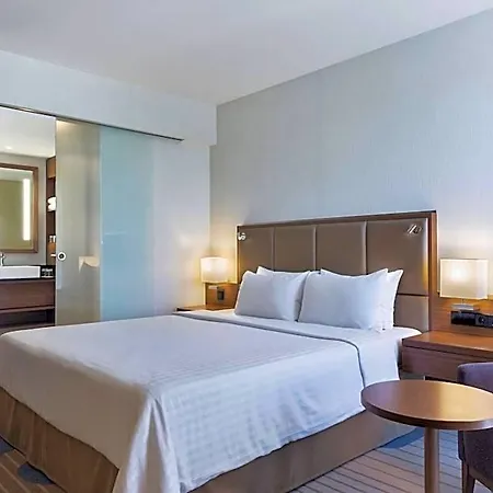 מלון Courtyard By Marriott Wiesbaden-nordenstadt