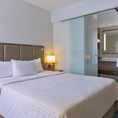 Courtyard By Marriott Wiesbaden-nordenstadt 4*