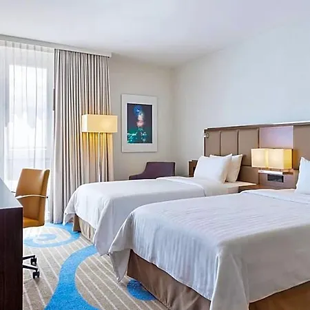 Courtyard By Marriott Wiesbaden-nordenstadt מלון