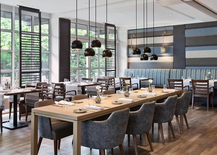 Courtyard By Marriott Wiesbaden-nordenstadt Otel