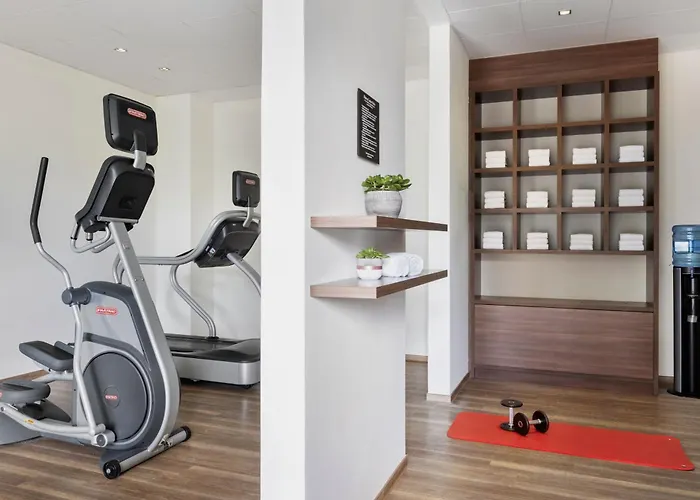 Szálloda Courtyard By Marriott Wiesbaden-nordenstadt