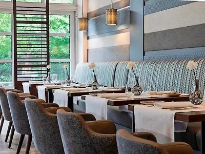 Courtyard By Marriott Wiesbaden-nordenstadt Otel