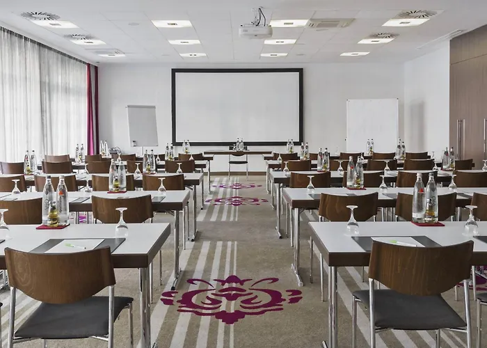 Courtyard By Marriott Wiesbaden-nordenstadt Otel Wiesbaden