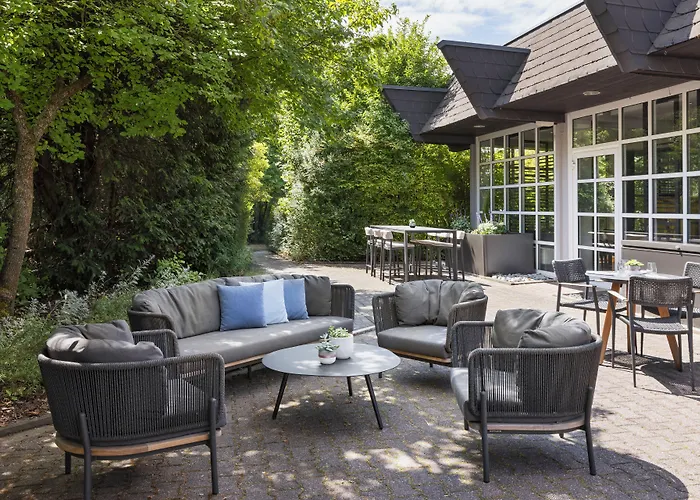 Otel Courtyard By Marriott Wiesbaden-nordenstadt 4*